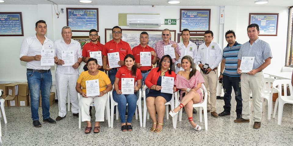 Algunos periodistas exaltados, Diego y José Aldemar, Juan Perdomo, Jacobo Peña y Wilmar Armando Gutiérrez, Nohora Munares, Yeimi Lorena y la Concejal Astrid Lorena.